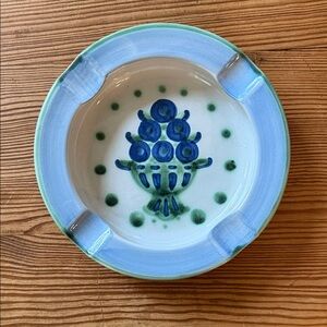 M.A. Hadley Large Pottery Ashtray/Trinket Dish/
Spoon Rest w/ Blueberry Bouquet